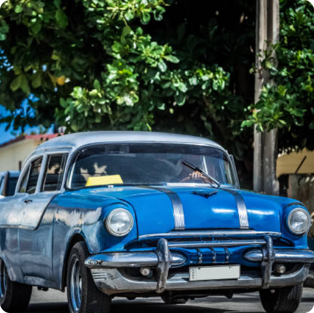 car-img